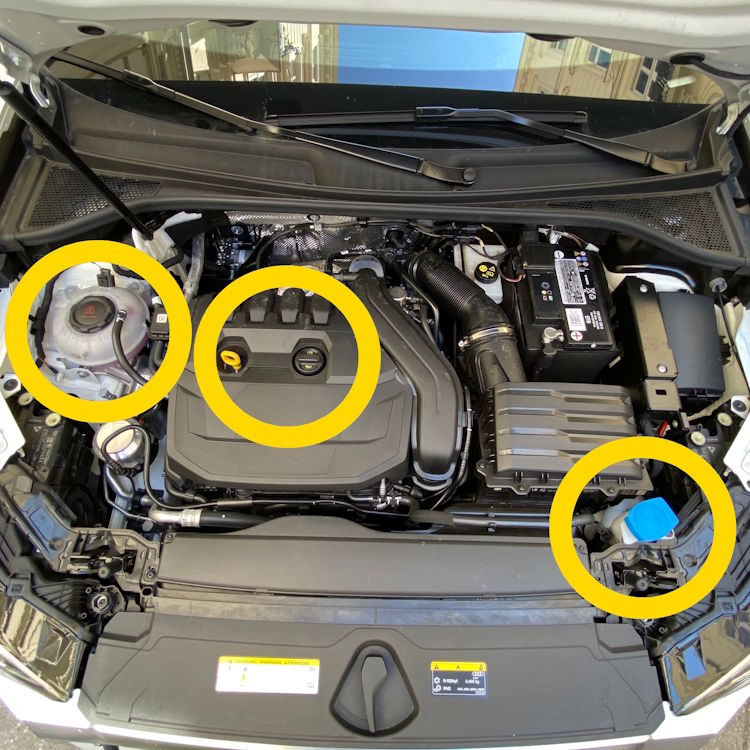 Kühlflüssigkeit Motoröl Motorölmessstab Scheibenwaschwasser Bauteile unter der Motorhaube Prüfungsfrage Fahrprüfung